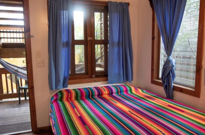 ويست ايند Sea Breeze Inn المظهر الخارجي الصورة