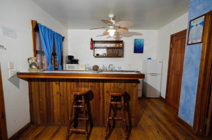 ويست ايند Sea Breeze Inn المظهر الخارجي الصورة